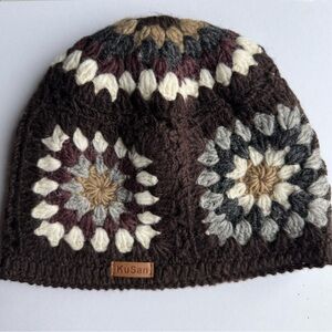 Kusan Crochet Beanie with Multicolor Pattern